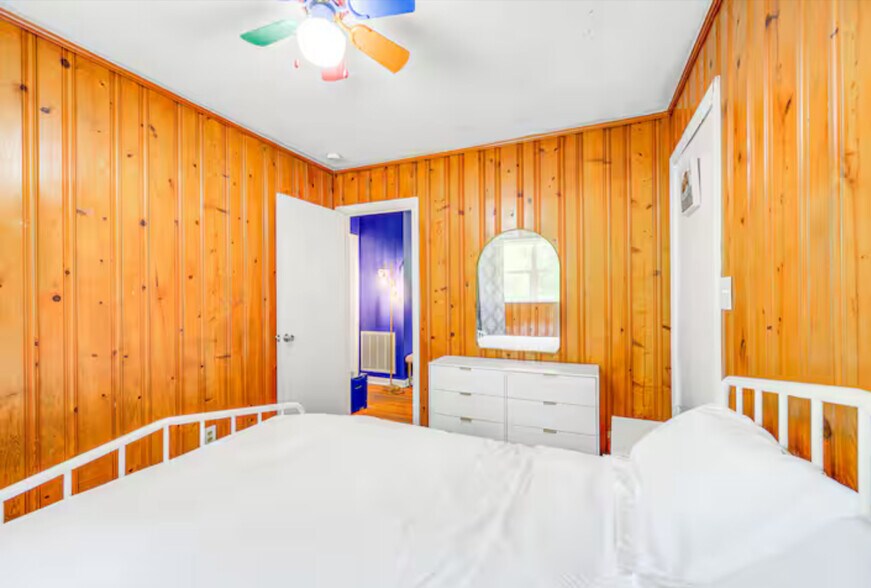 Building Photo - 512 S 3rd St