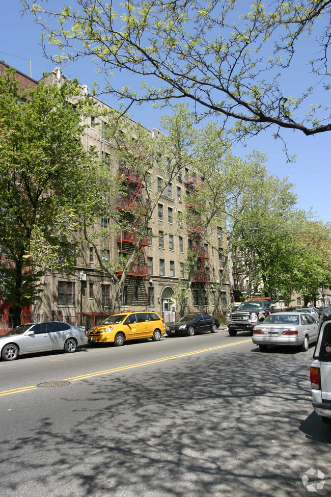 Primary Photo - 550 OCEAN AVE