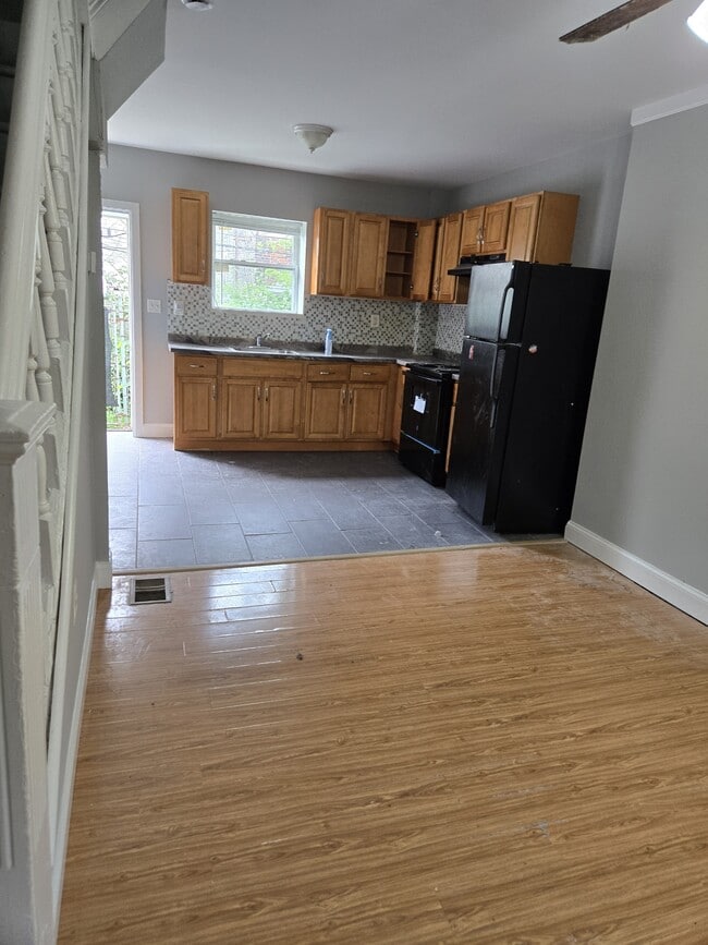 Building Photo - 608 E Wensley St