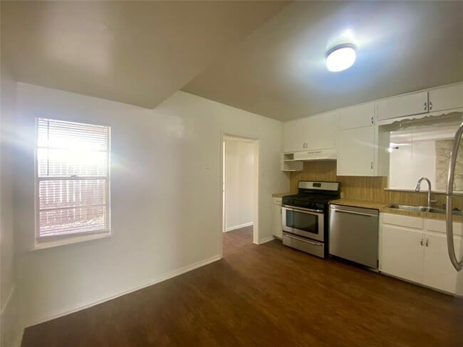 Building Photo - 602 Hammack Dr