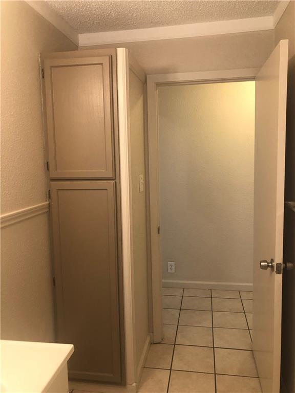 Building Photo - 7005 Guadalupe St