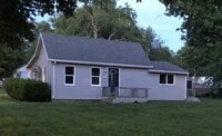 Building Photo - 1556 N Taylor Ave