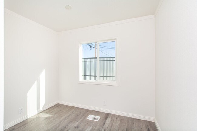 Building Photo - New Build 2 Bedroom / 2 Bath + Office Home in Mount Hope!