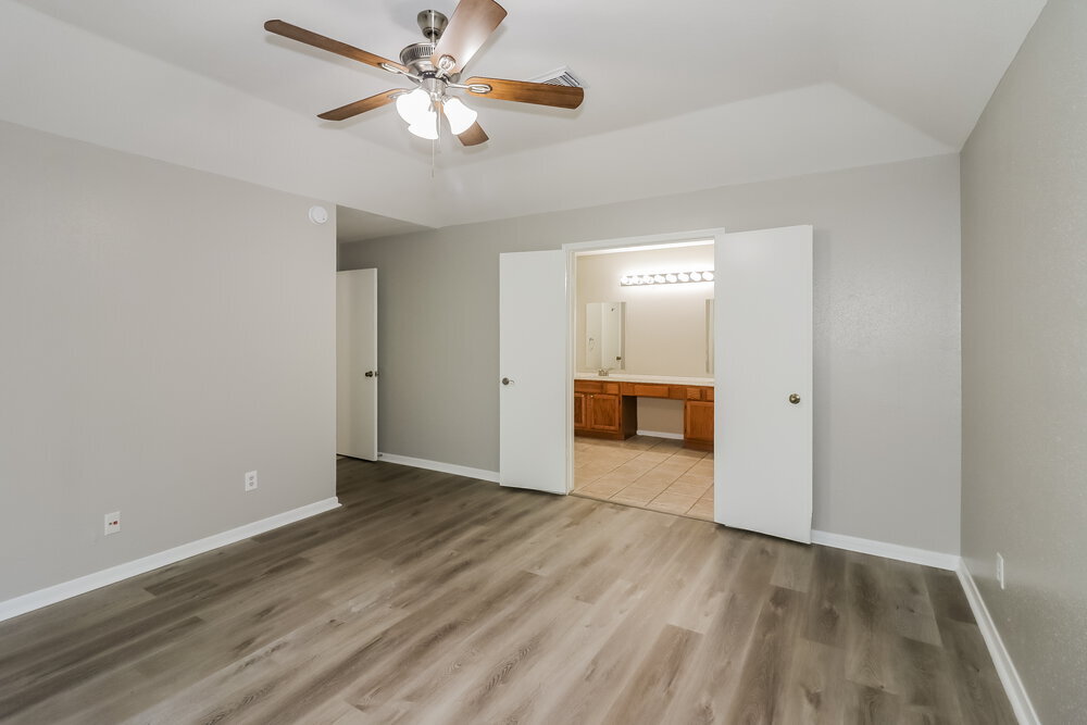 Building Photo - 9423 Bayou Bluff Dr