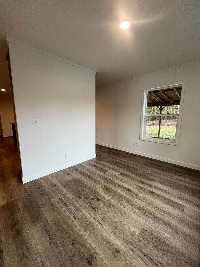 Building Photo - 3-Bedroom 2-Bathroom Home built in 2025