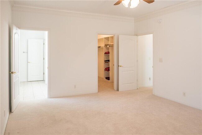 Building Photo - 8 Morganshire Dr