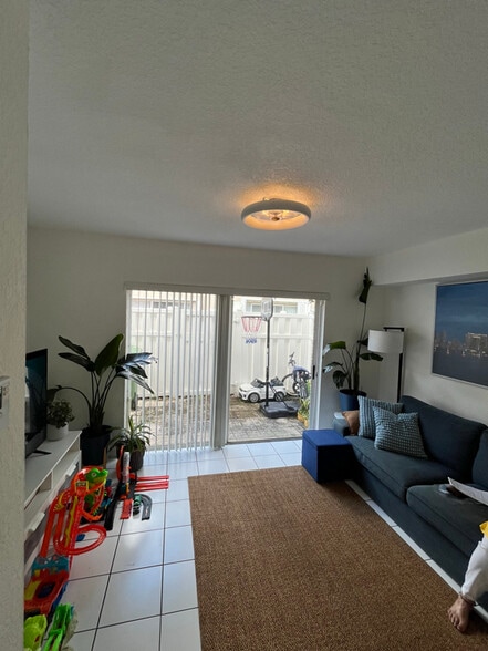 Building Photo - 2300 N Commerce Pkwy