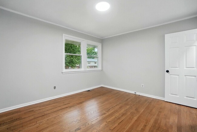 Building Photo - Charming 2BR Duplex in Charlotte