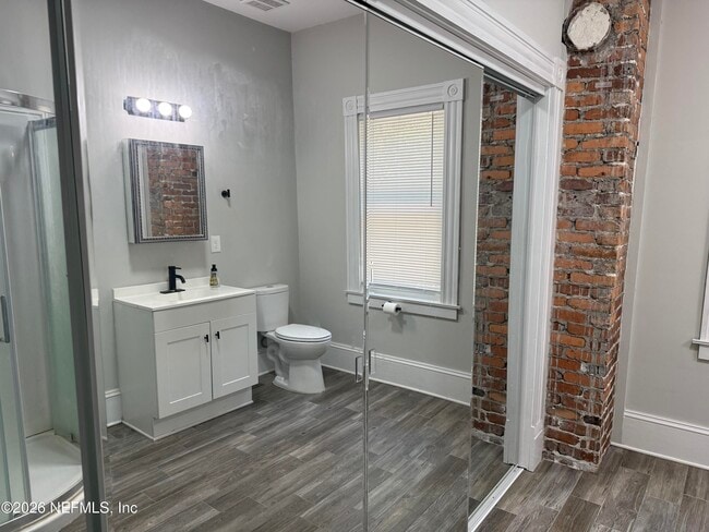 Building Photo - 1918 Redell St