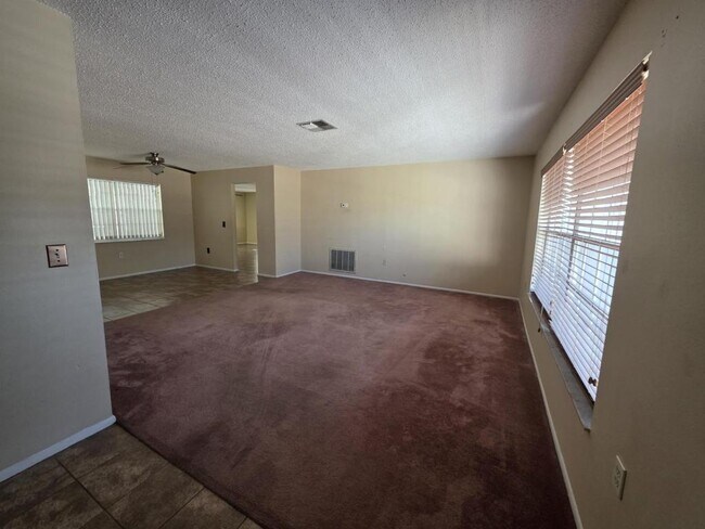 Building Photo - 2052 Deltona Blvd