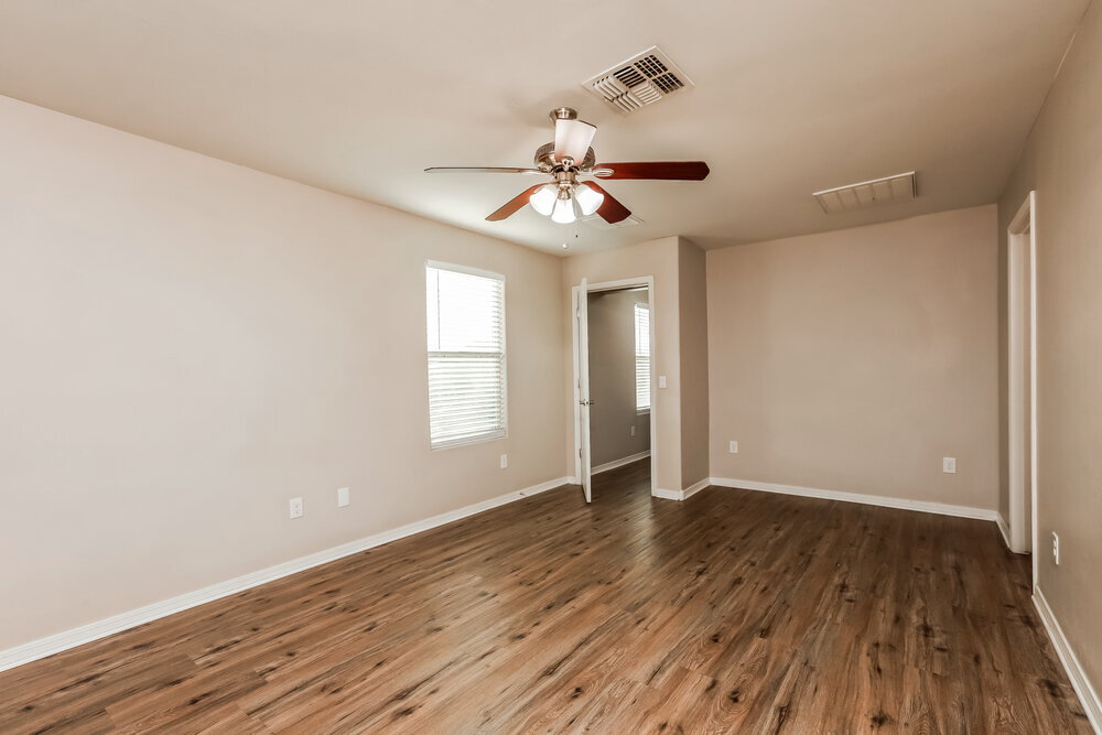 Building Photo - 8237 W Kittiwake Ln
