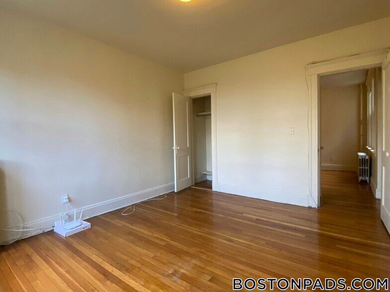 Building Photo - 1638 Commonwealth Ave