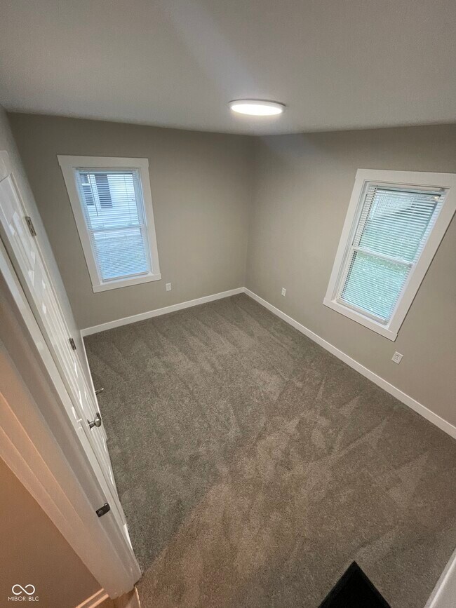 Building Photo - 41 Rosemere Ave