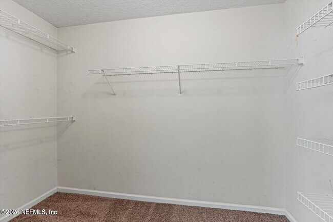 Building Photo - 12082 Brandon Lake Dr