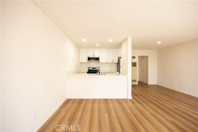 Building Photo - 115 N Walnuthaven Dr