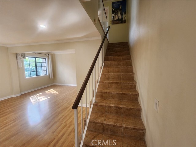 Building Photo - 7432 Hazeltine Ave