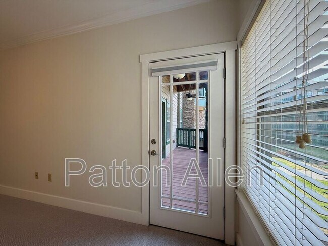 Building Photo - 9 Kenilworth Knl