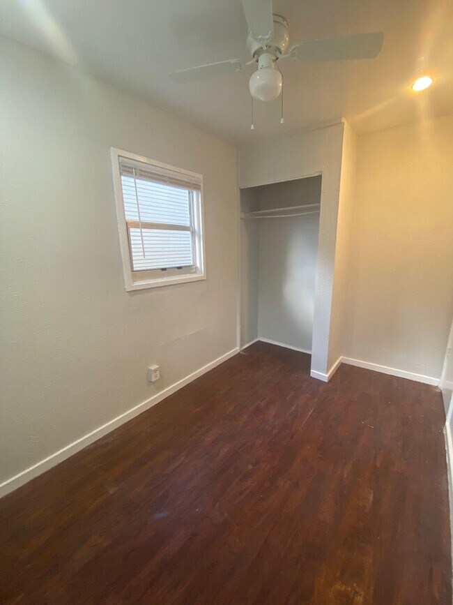 Building Photo - 3723 Morton Ave