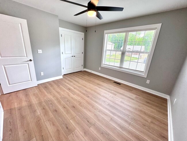 Building Photo - 1617 KY-1247