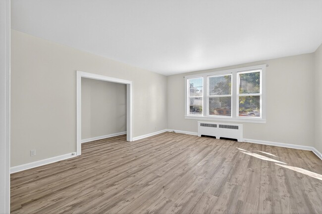 Building Photo - 784 Avenue C