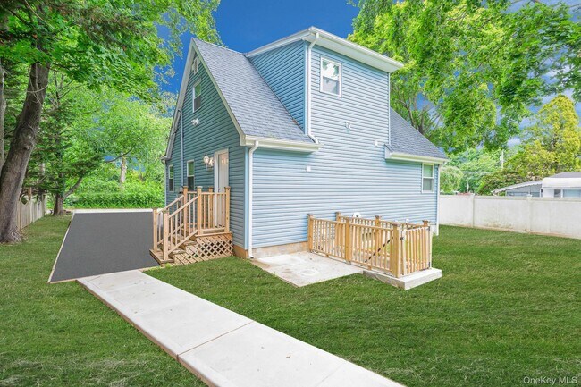 Building Photo - 79 15th St