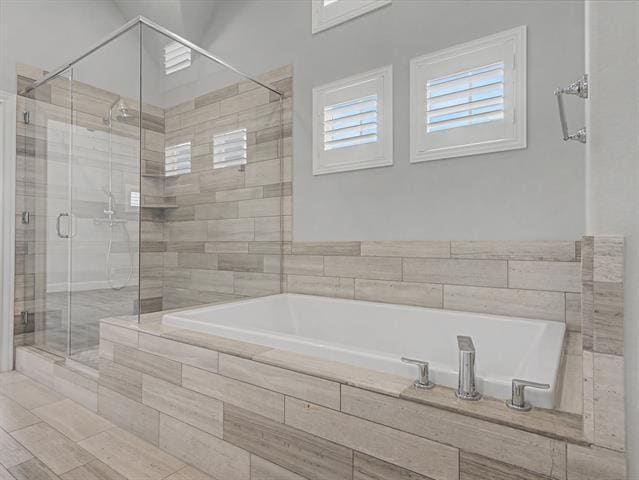 Building Photo - 704 18th St