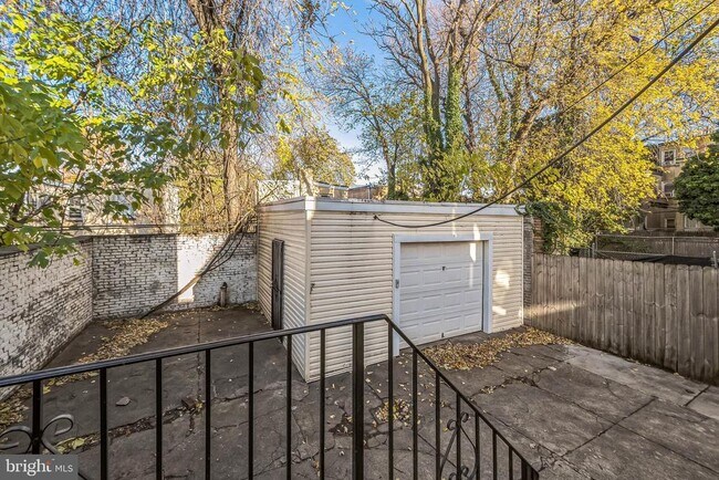 Building Photo - 3817 Haverford Ave