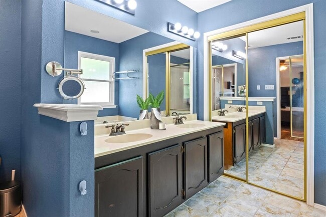 Building Photo - 14401 Richard Walker Blvd