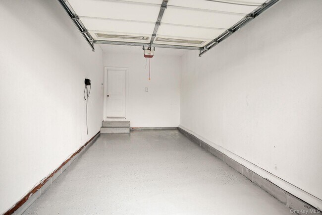 Building Photo - 134-110 10th St