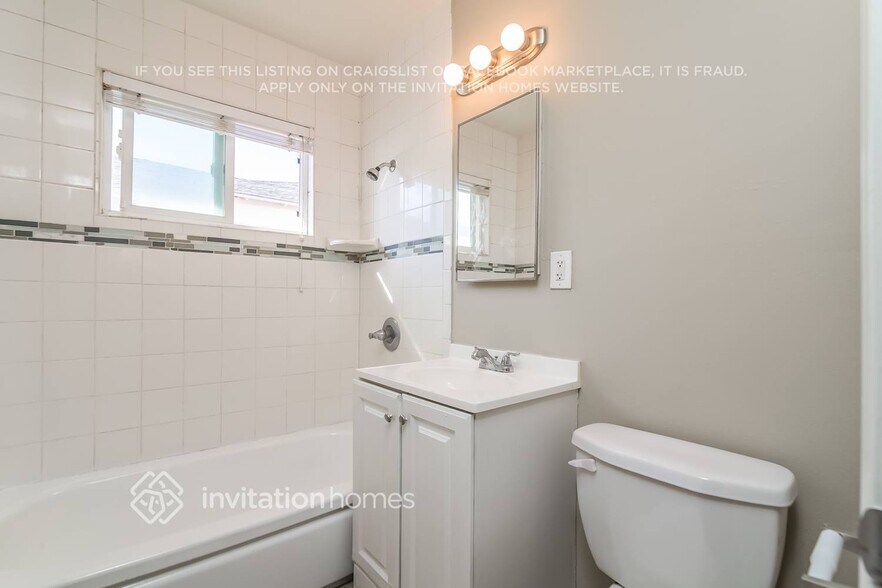 Building Photo - 16233 Inyo St