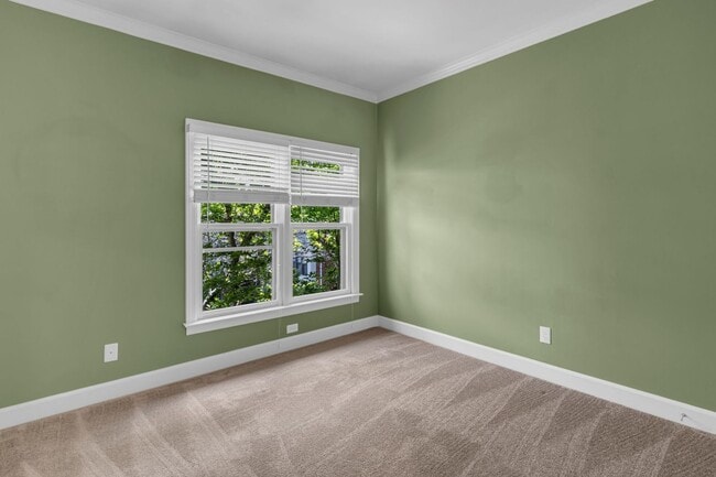 Building Photo - Awesome 2BE/2BA condo in Green Hills!