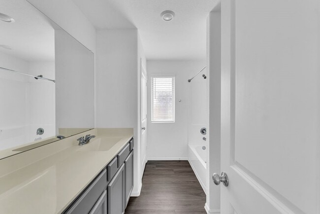 Building Photo - 18406 Cobalt Cove Ln