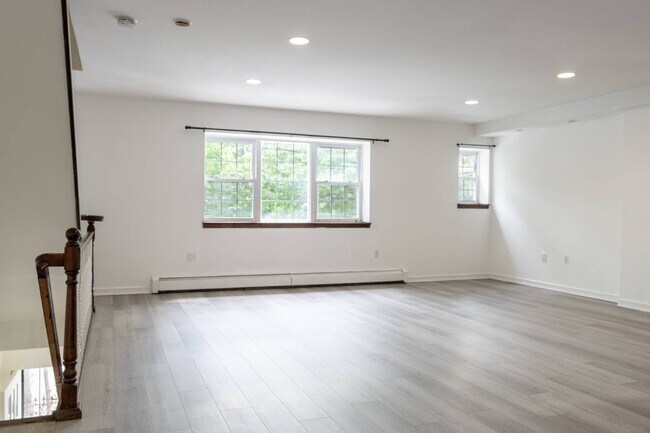 Building Photo - 198 Stuyvesant Ave