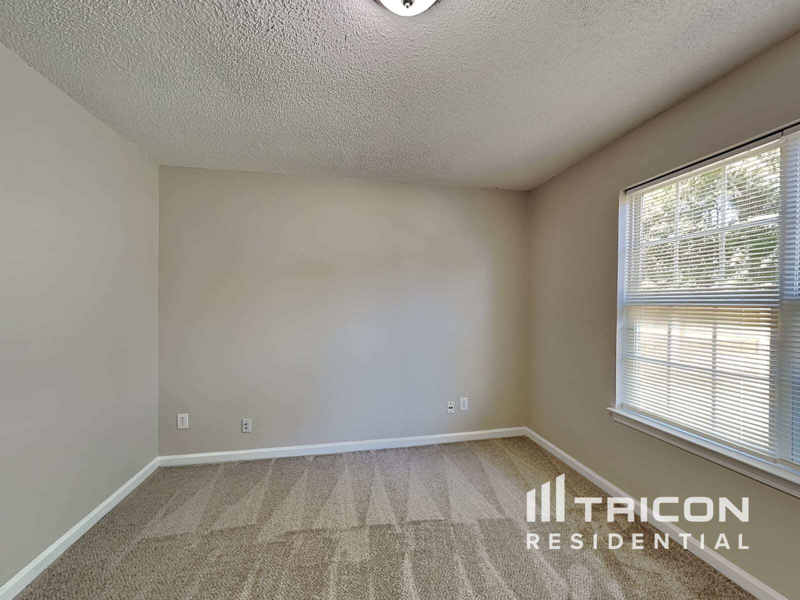 Building Photo - 3311 Metro Way SW