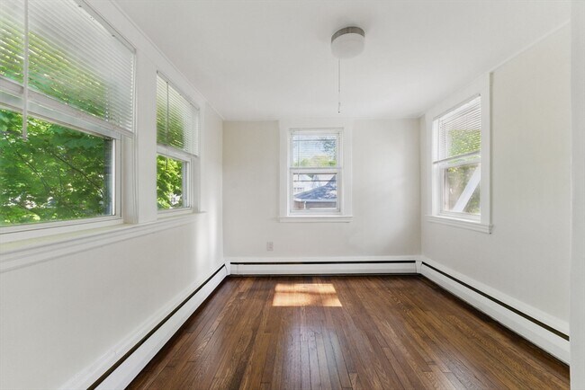 Building Photo - 357 Granite St