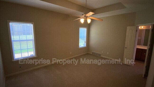 Building Photo - 10204 Sutton Ridge Ln