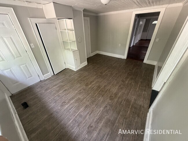 Building Photo - 703 Cokey Rd
