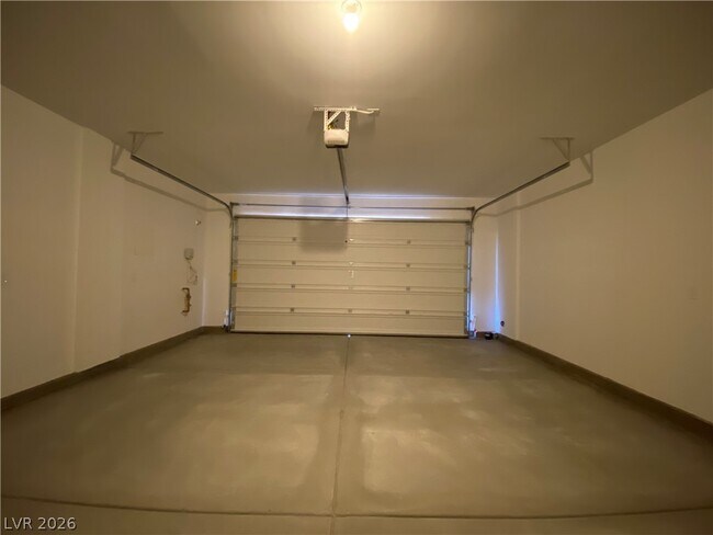 Building Photo - 9583 Noah Pointe Ave