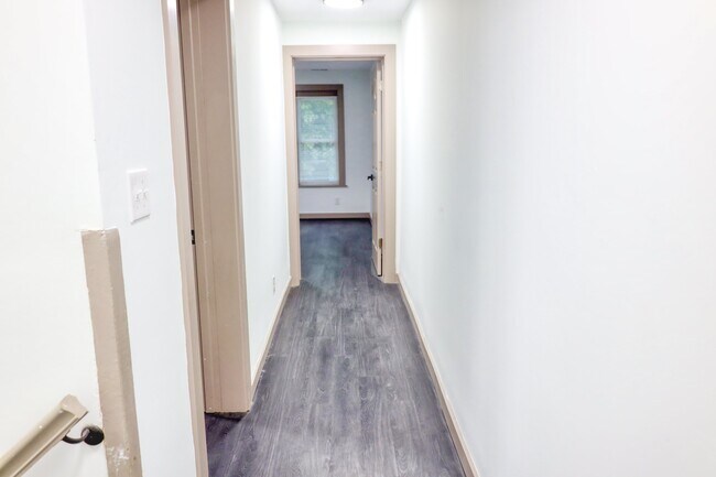 Building Photo - 1121 N Dearborn St