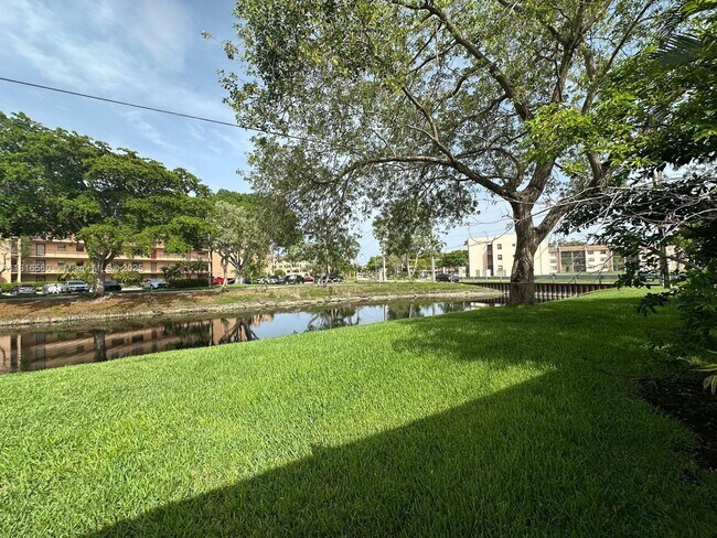 Building Photo - 2950 NW 106th Ave