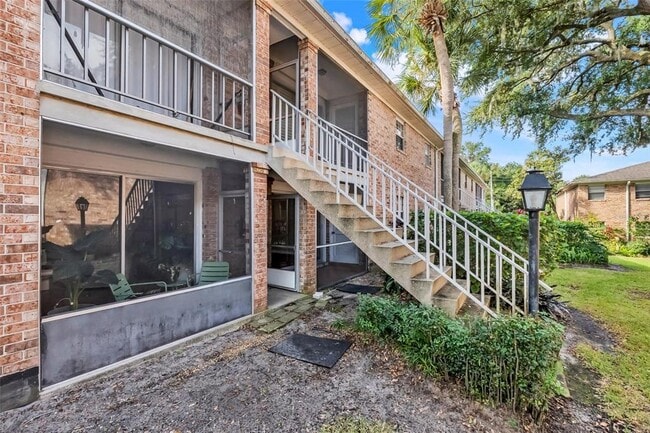 Building Photo - 4212 Lake Underhill Rd