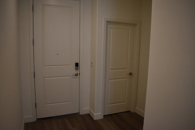 Building Photo - 8168 Oxbow Landing Loop