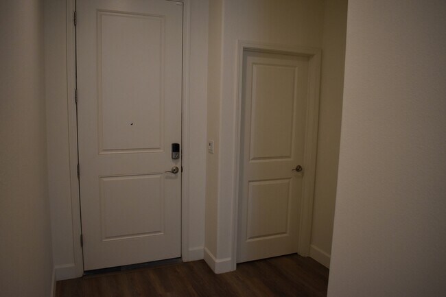 Building Photo - 8168 Oxbow Lndg Lp