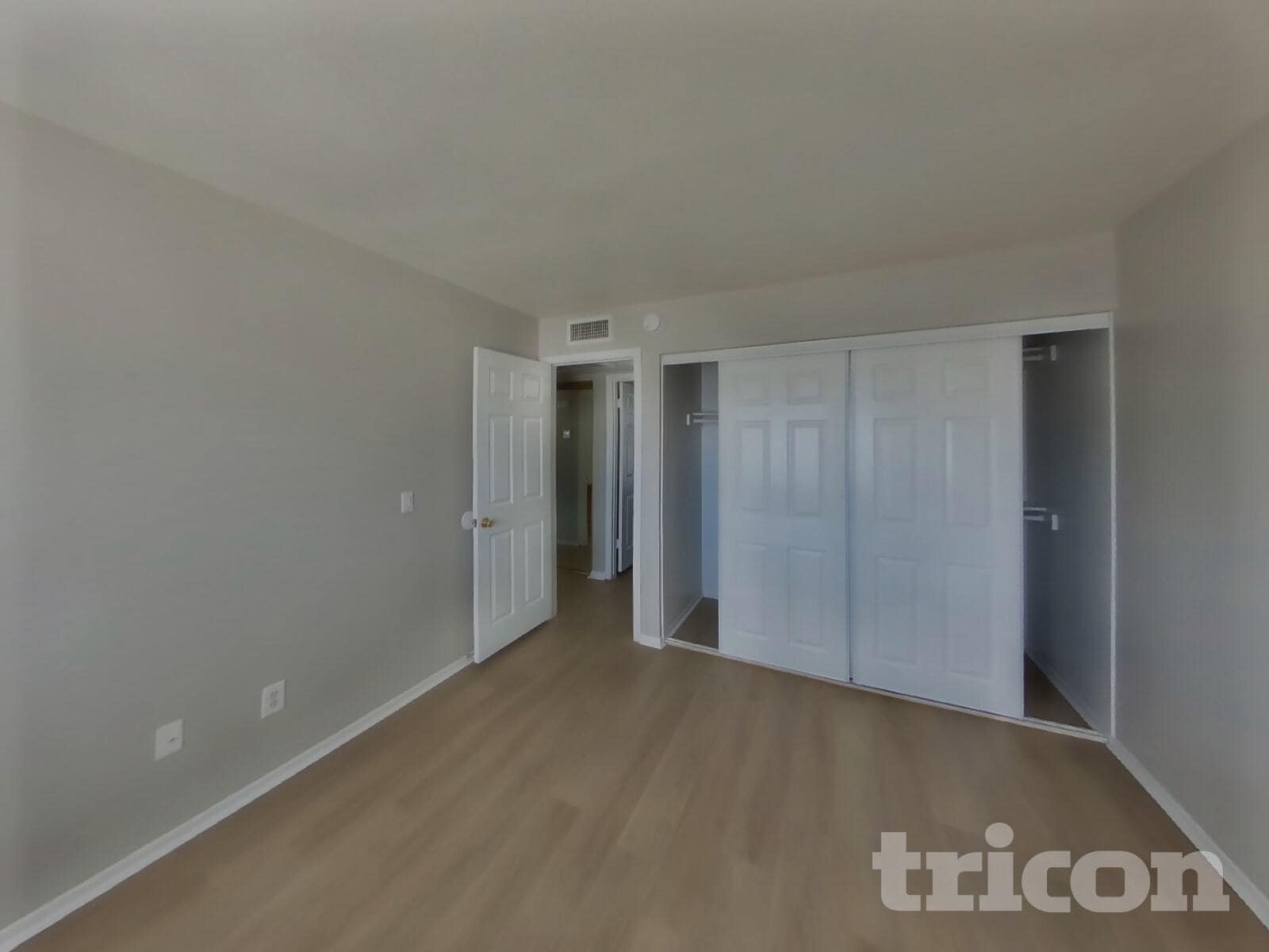 Building Photo - 7331 W Mountain View Rd