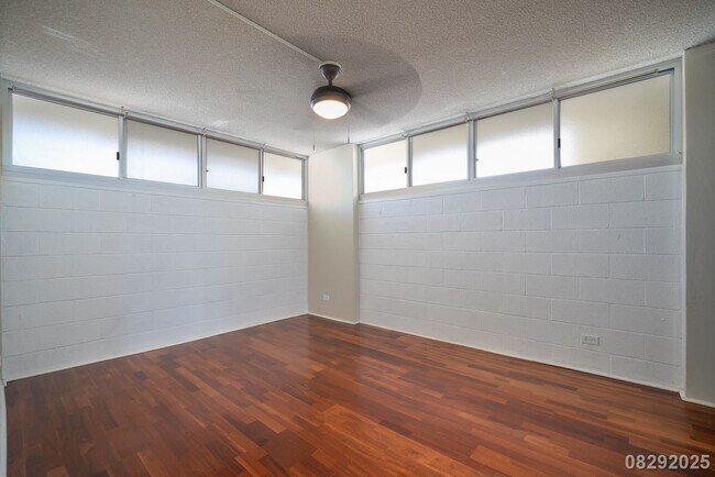 Building Photo - $2750.00 | 2bd/1ba Condominium in The Cons...