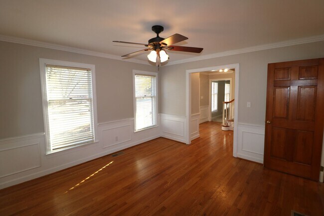 Building Photo - 8193 Steeplechase Cir