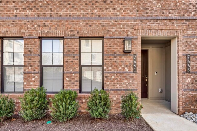 Building Photo - 7463 Backett Wood Ter