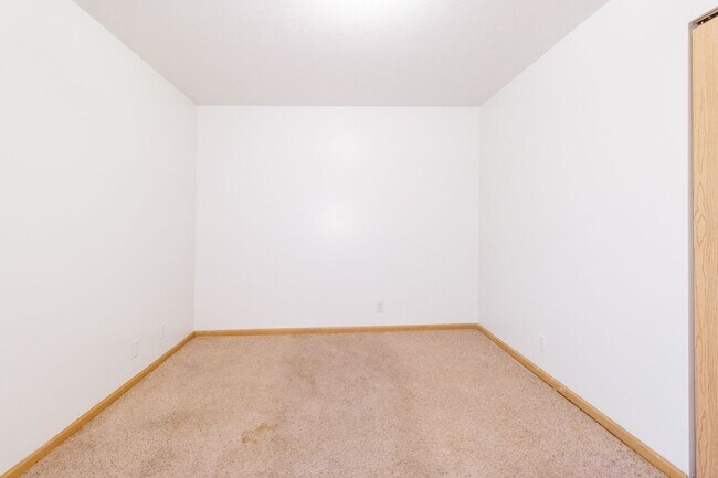 Building Photo - 520-522 Lamont