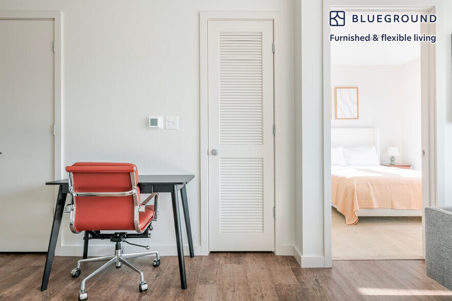 Building Photo - 240 Sidney St