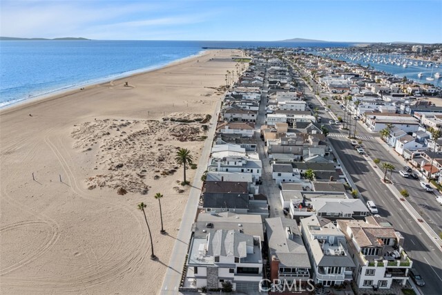 Building Photo - 808 W Oceanfront